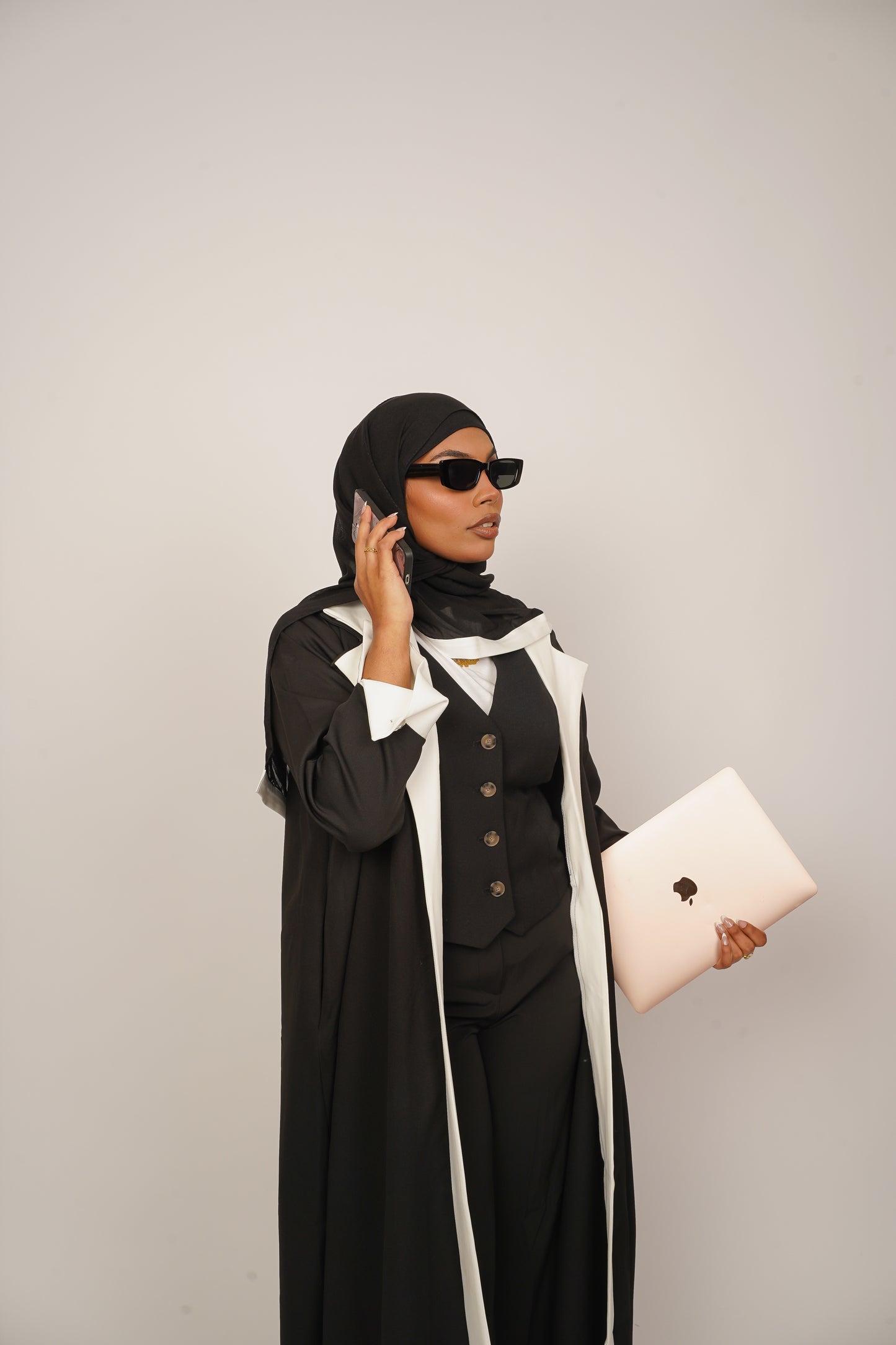 Nahila abaya